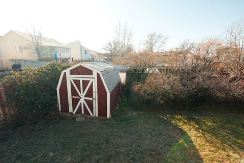 Tiny photo for 1012 W 2525 N, Layton, UT 84041 (MLS # 2134521)