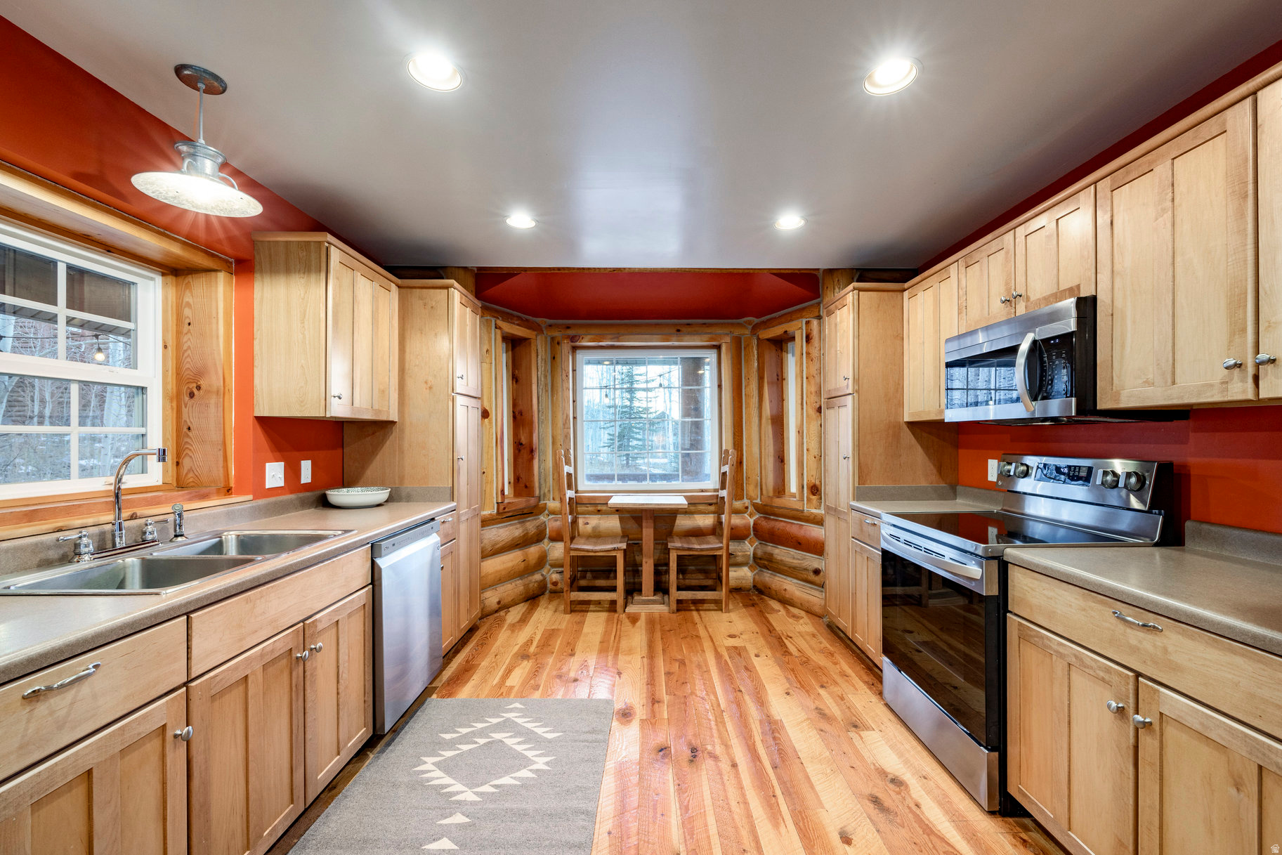 TIMBER LAKES - Residential