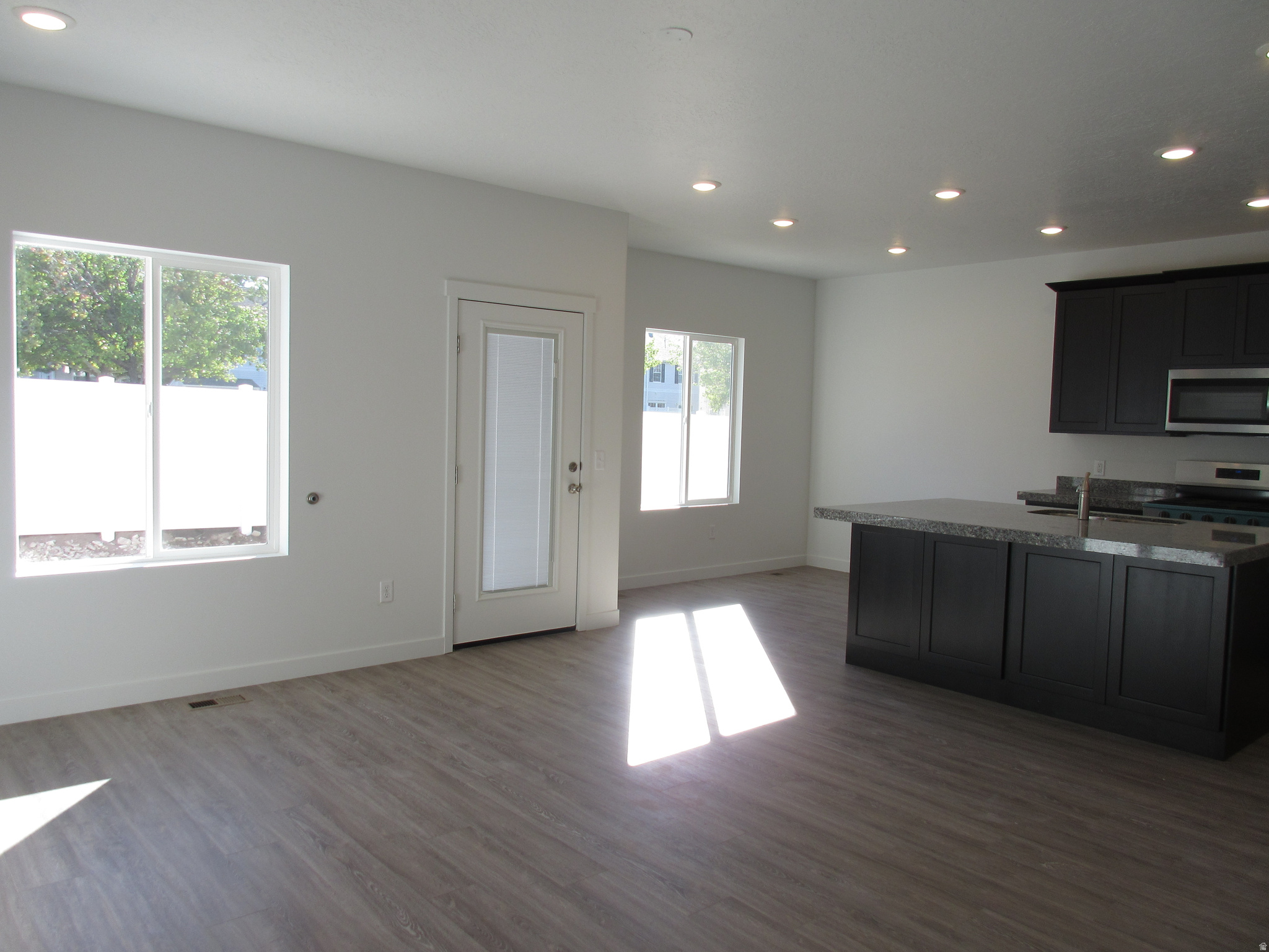 THE VILLAS AT SUNSET ESTATES - Residential