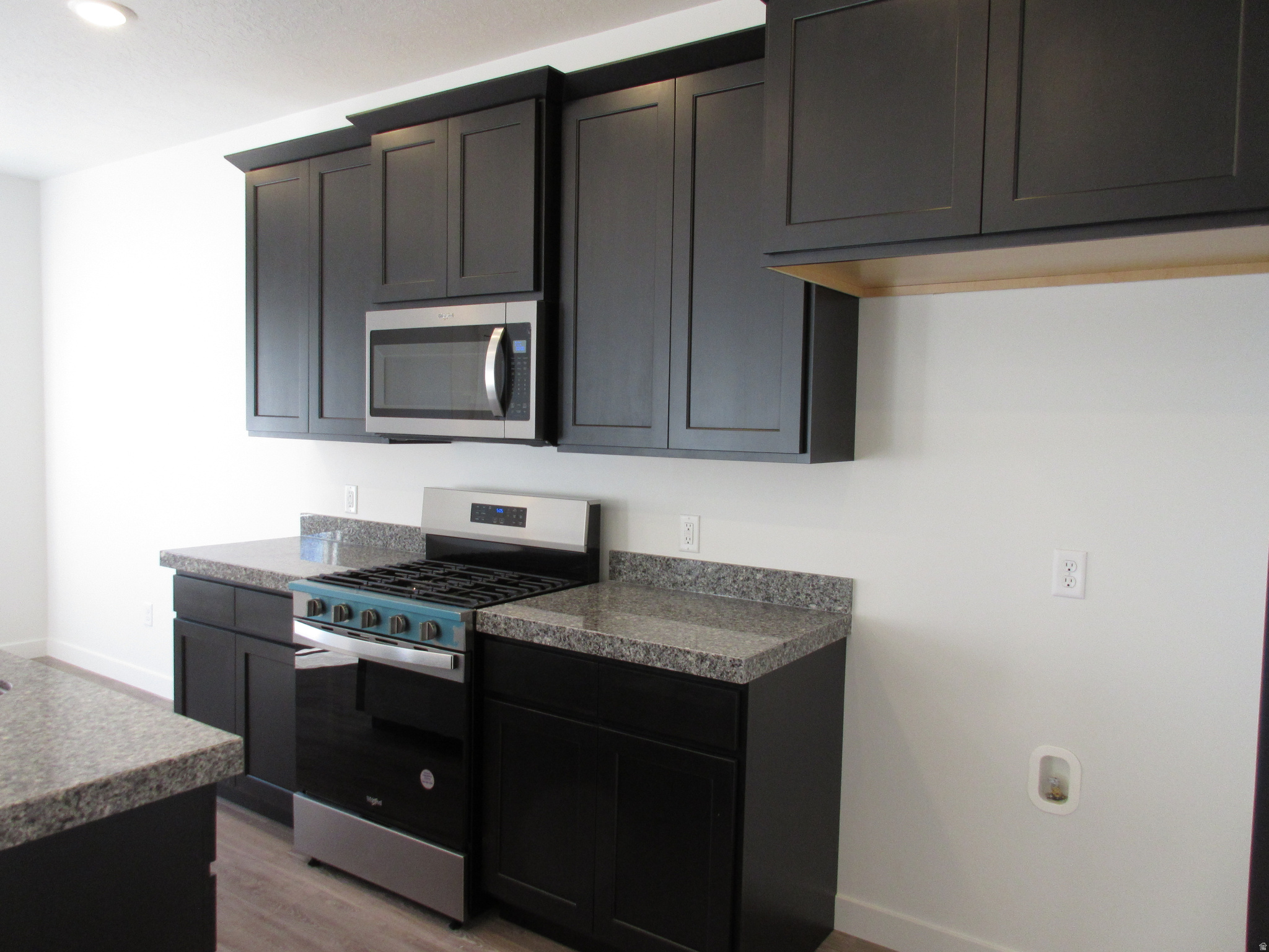 THE VILLAS AT SUNSET ESTATES - Residential