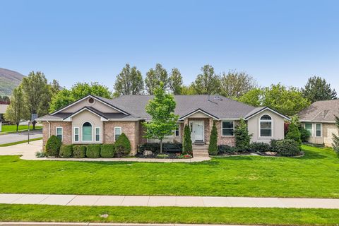 Photo of 2764 E 25 S, Layton, UT 84040 (MLS # 2152620)