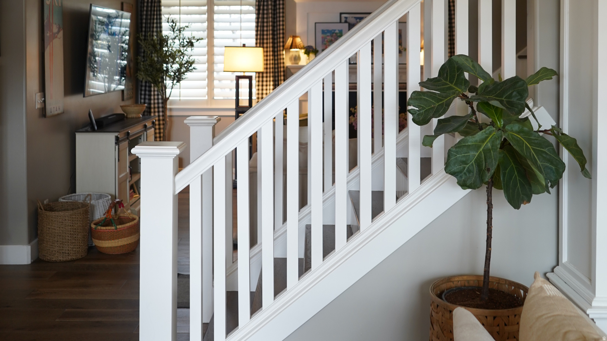 AUTUMN GROVE - Residential