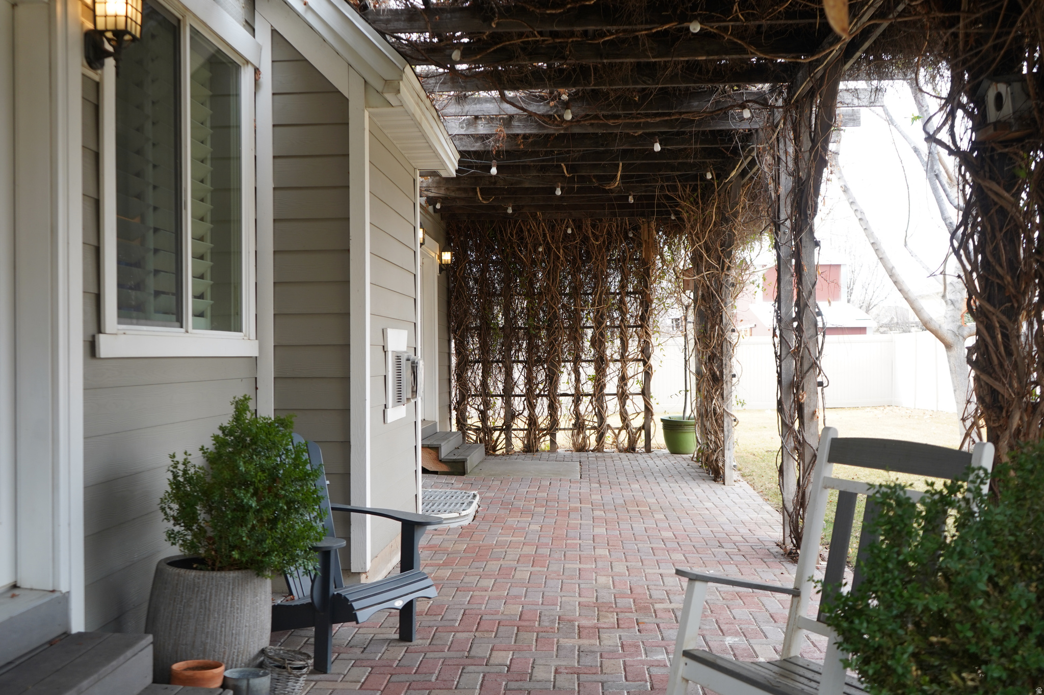 AUTUMN GROVE - Residential