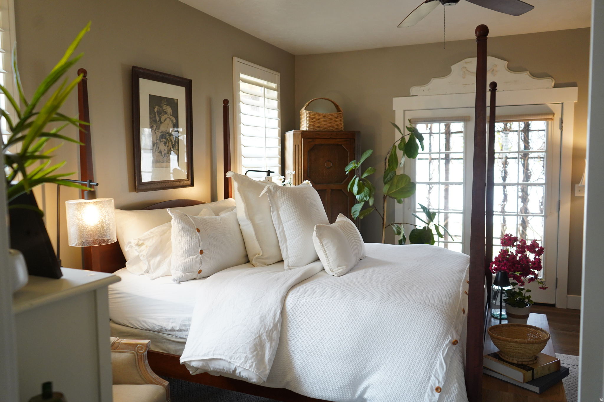 AUTUMN GROVE - Residential