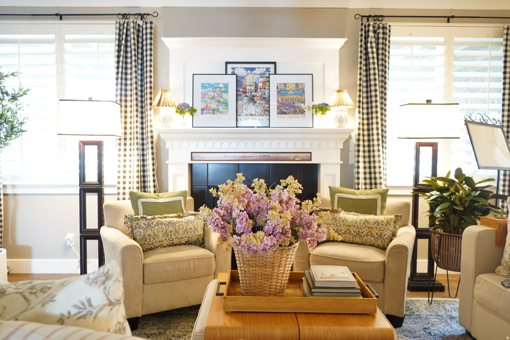 AUTUMN GROVE - Residential