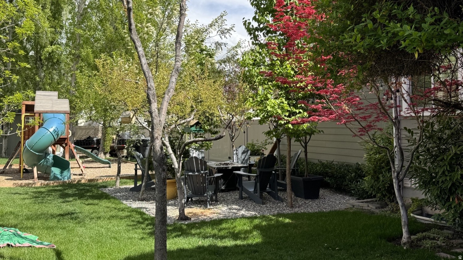 AUTUMN GROVE - Residential