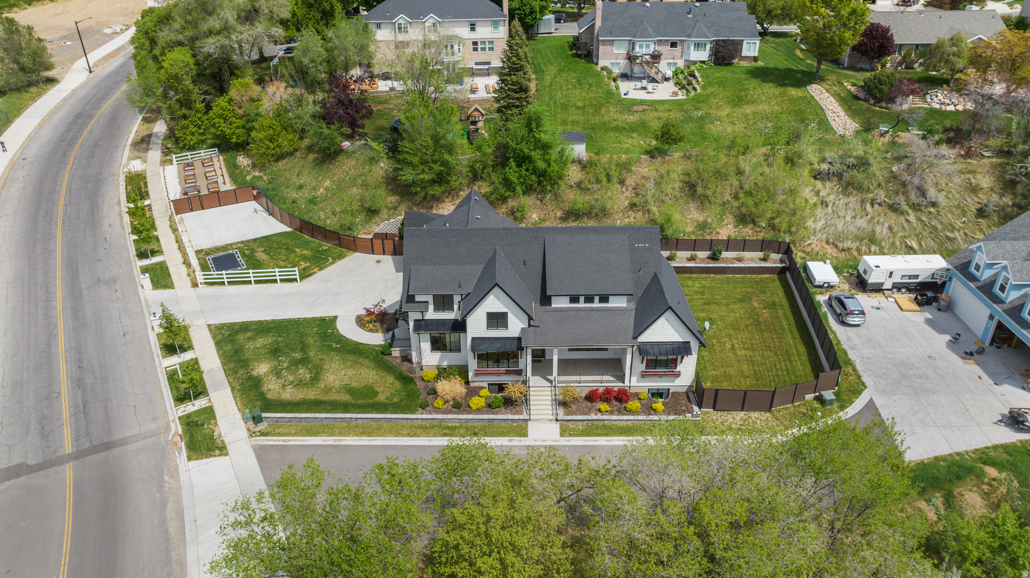 SPRING TERRACE - Residential