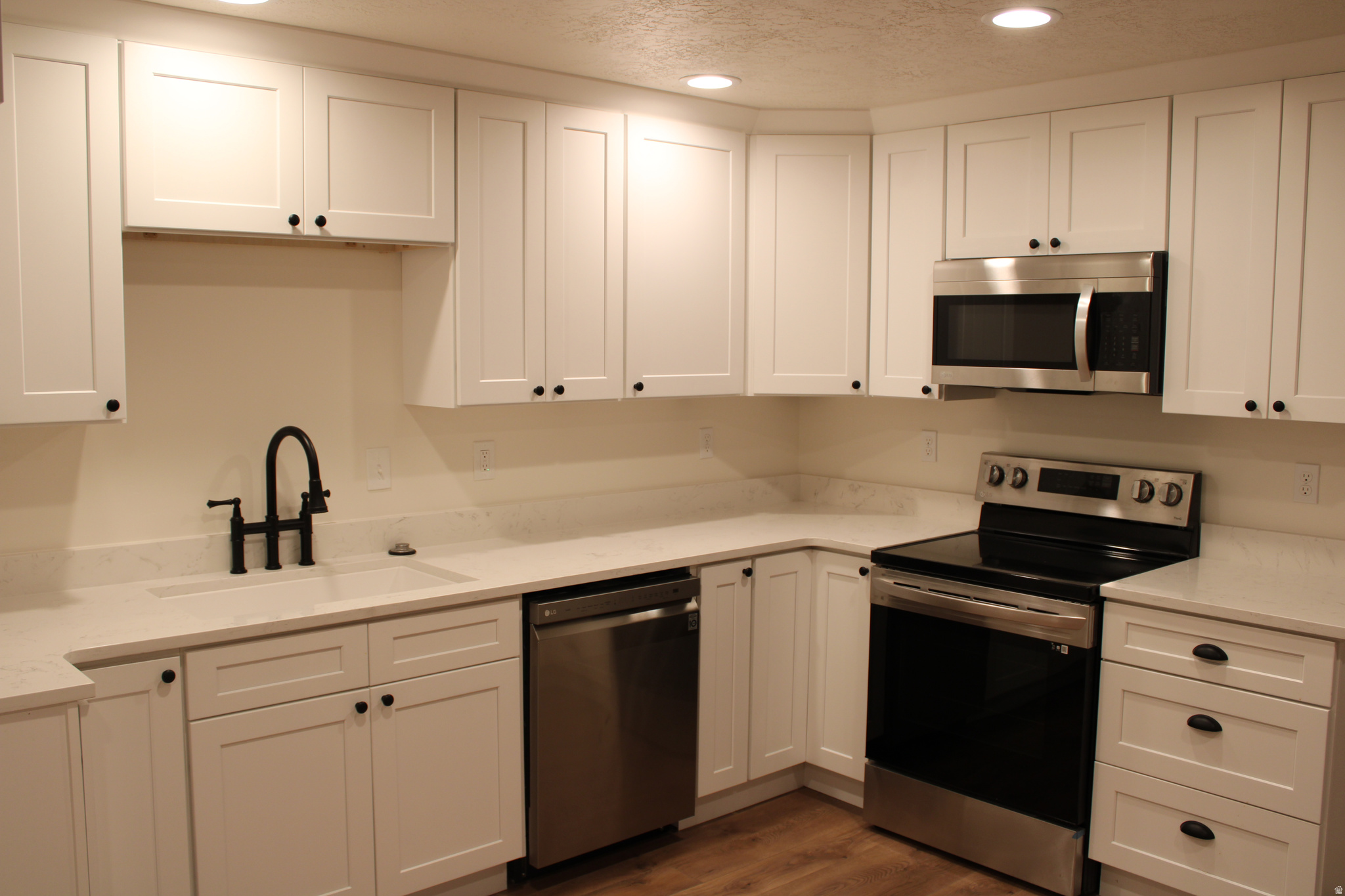 SPRING TERRACE - Residential