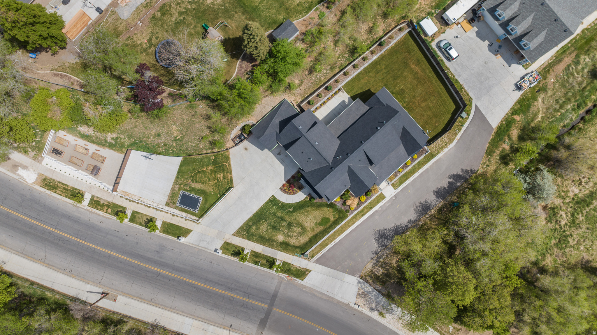 SPRING TERRACE - Residential