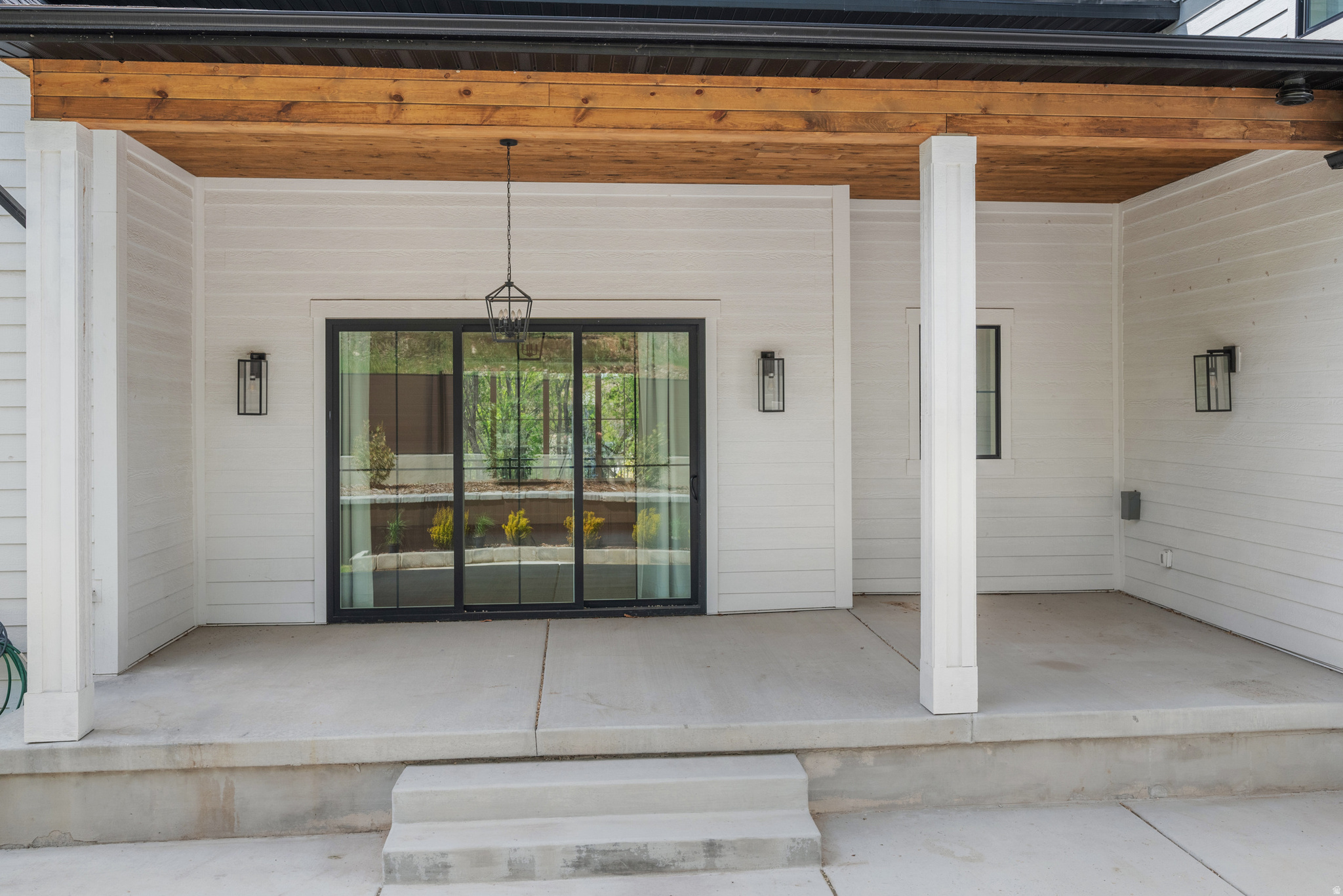 SPRING TERRACE - Residential