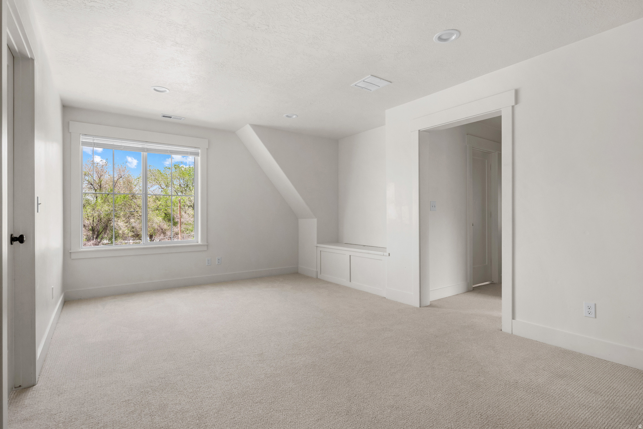 SPRING TERRACE - Residential