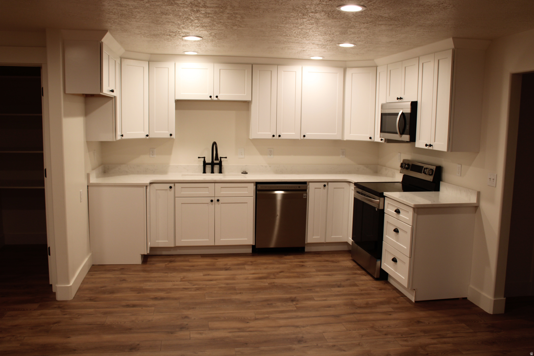 SPRING TERRACE - Residential