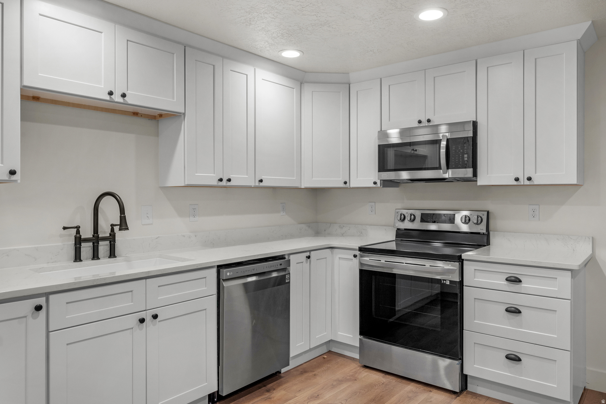 SPRING TERRACE - Residential