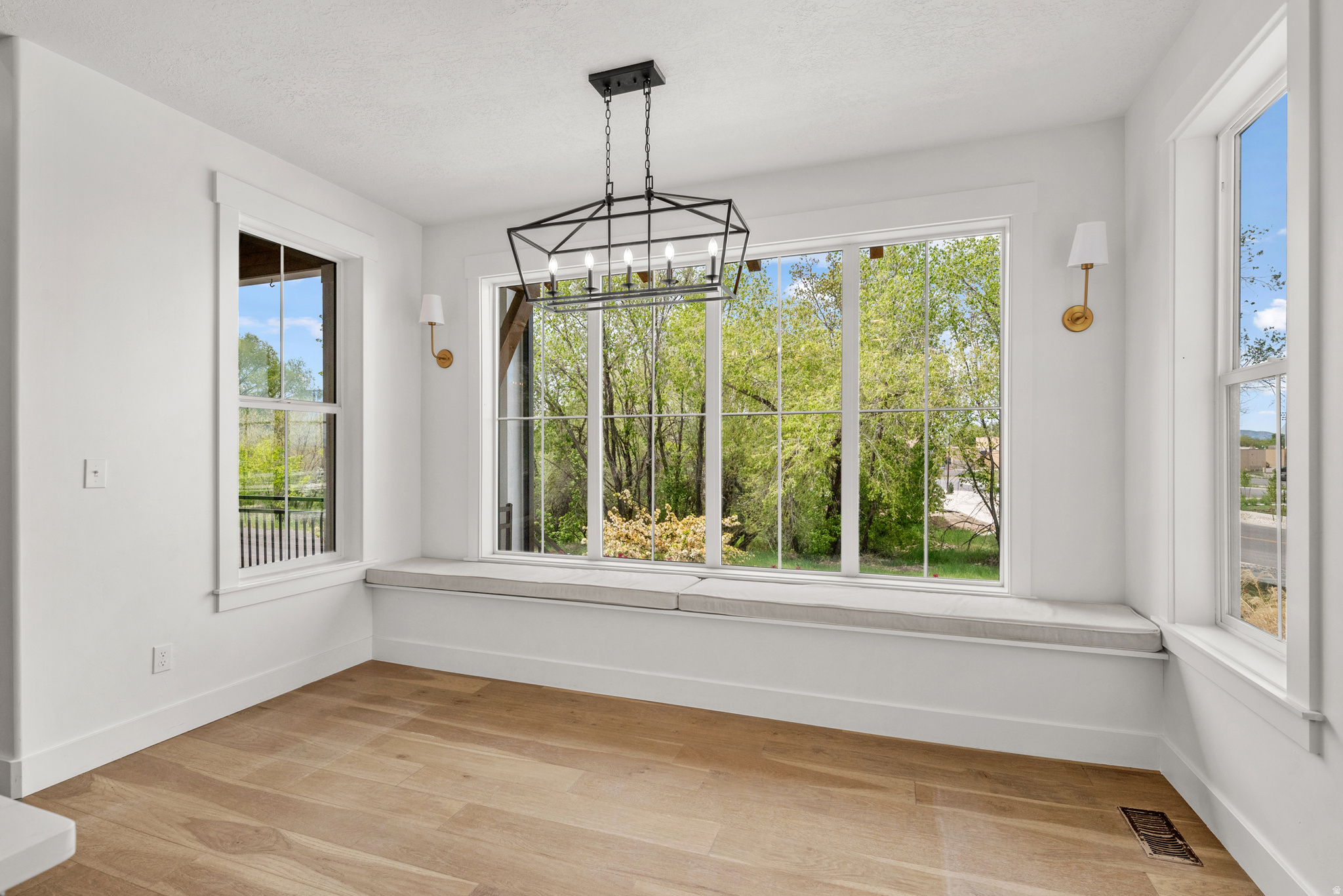 SPRING TERRACE - Residential