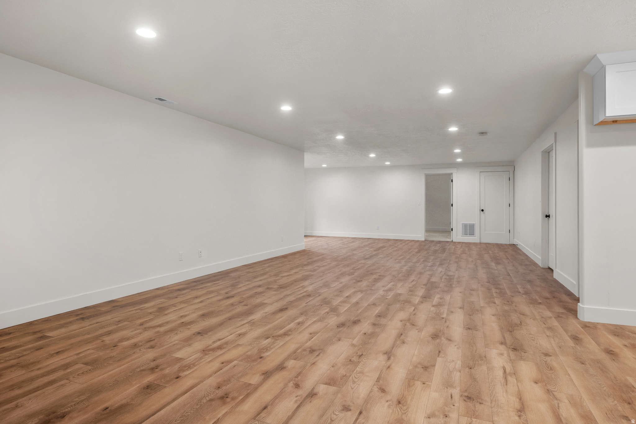 SPRING TERRACE - Residential