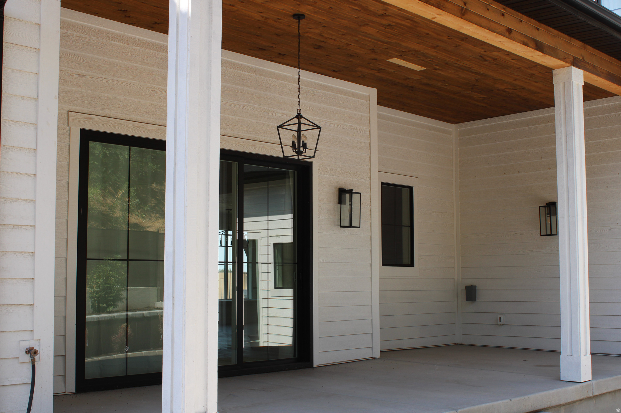 SPRING TERRACE - Residential