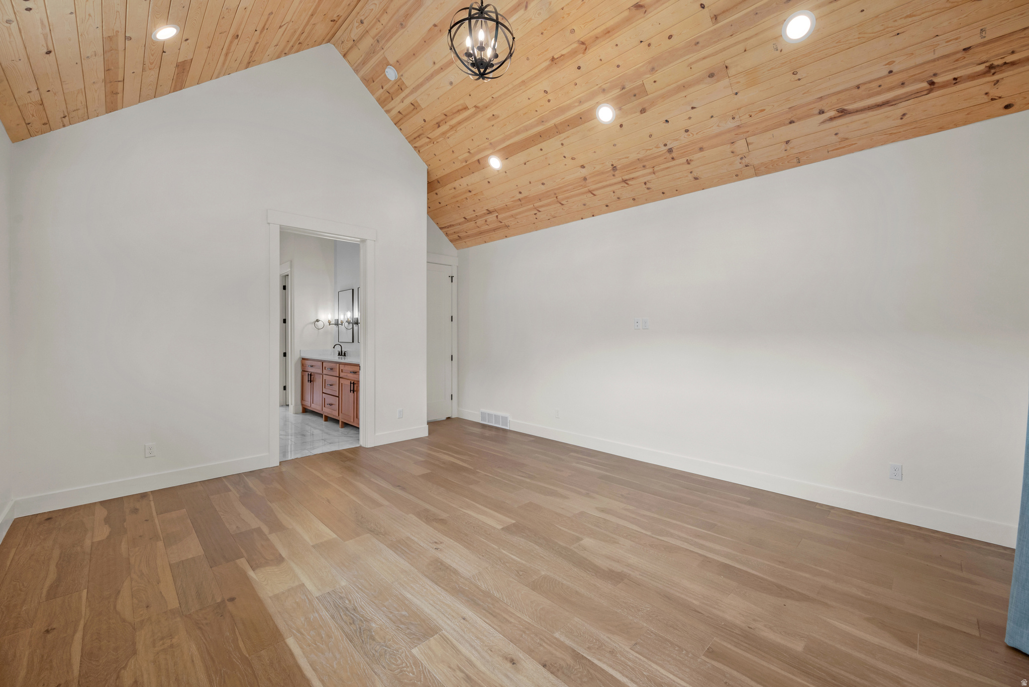 SPRING TERRACE - Residential