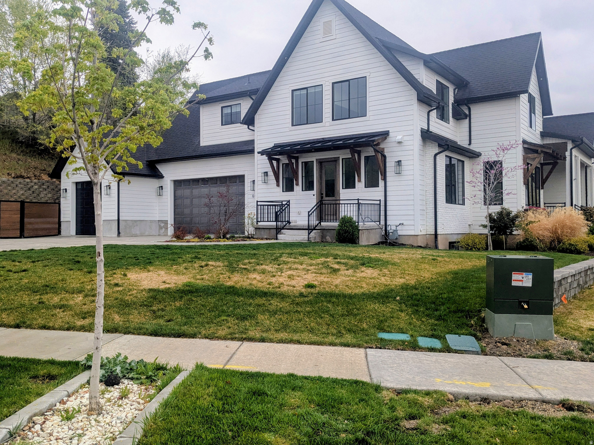 SPRING TERRACE - Residential