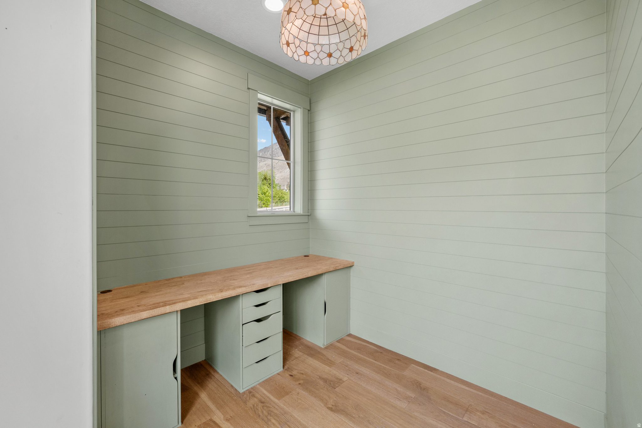 SPRING TERRACE - Residential