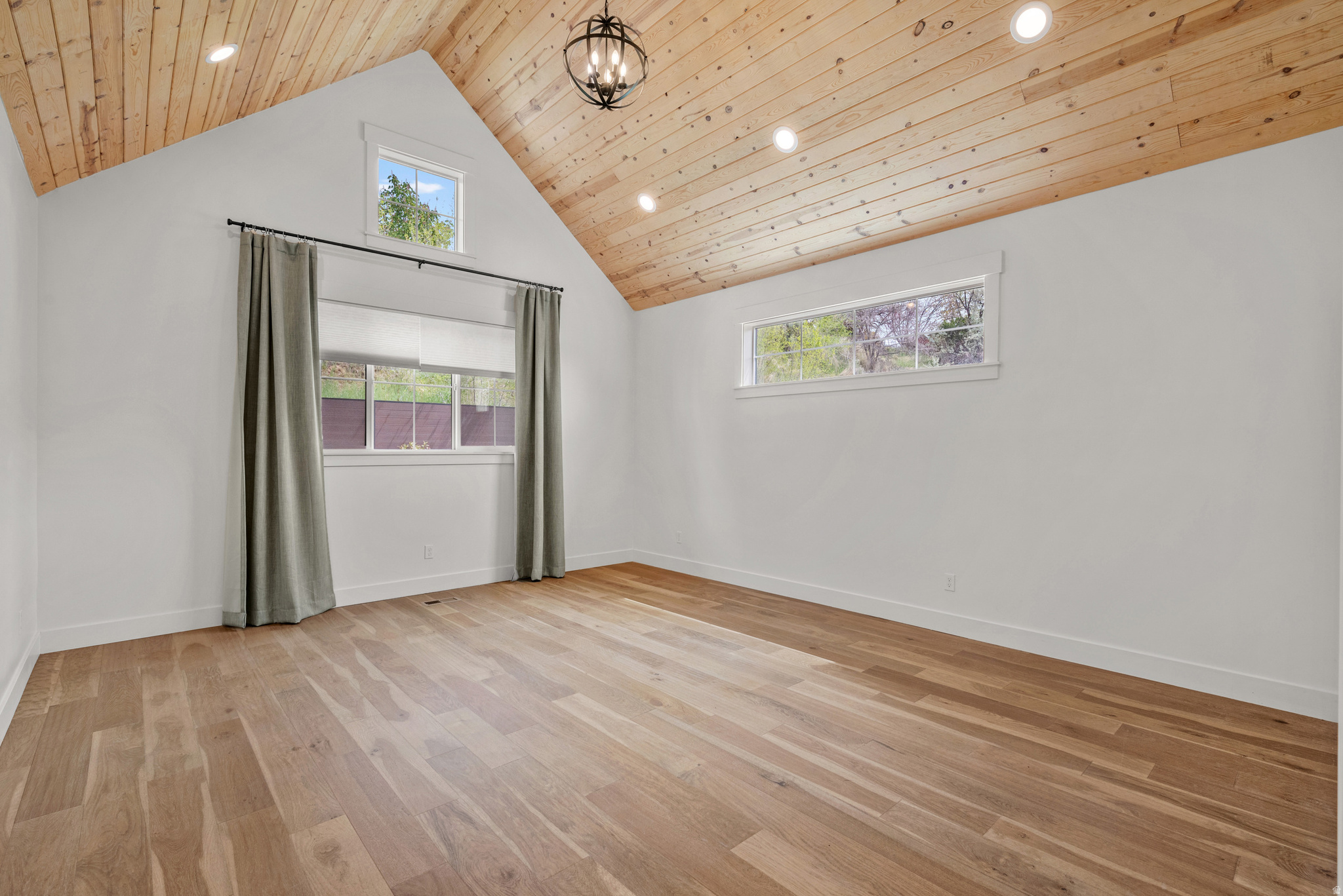 SPRING TERRACE - Residential