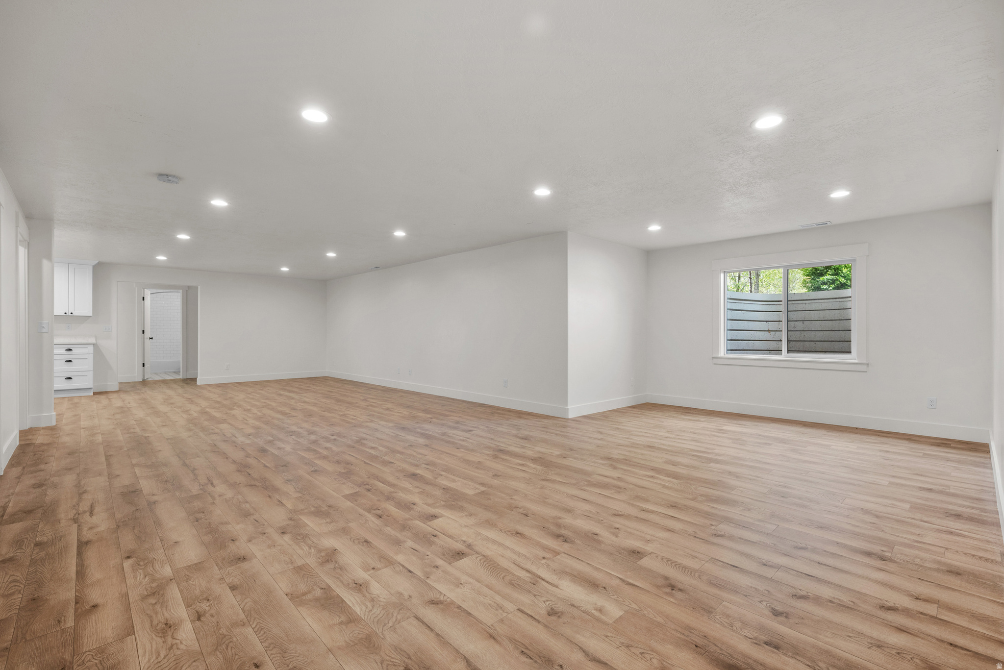 SPRING TERRACE - Residential