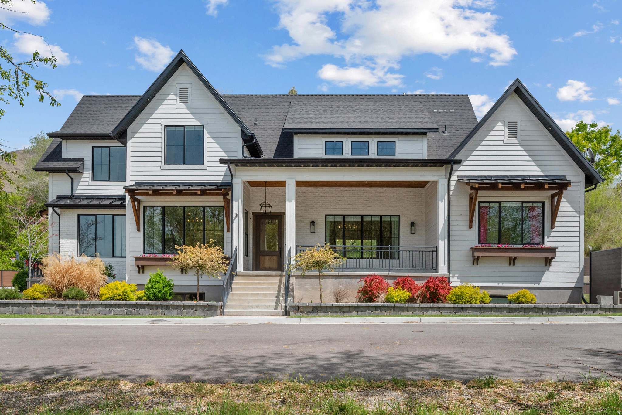 SPRING TERRACE - Residential