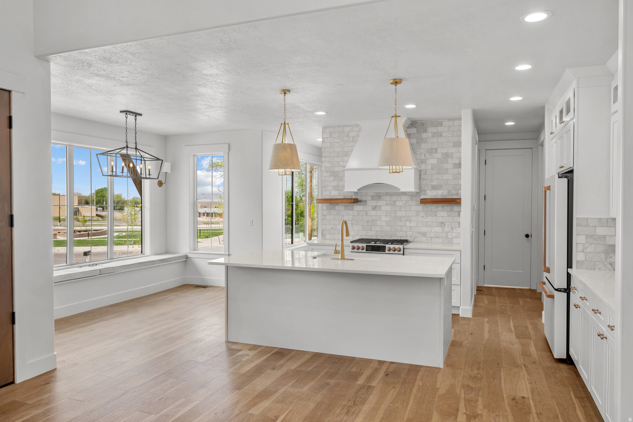 SPRING TERRACE - Residential