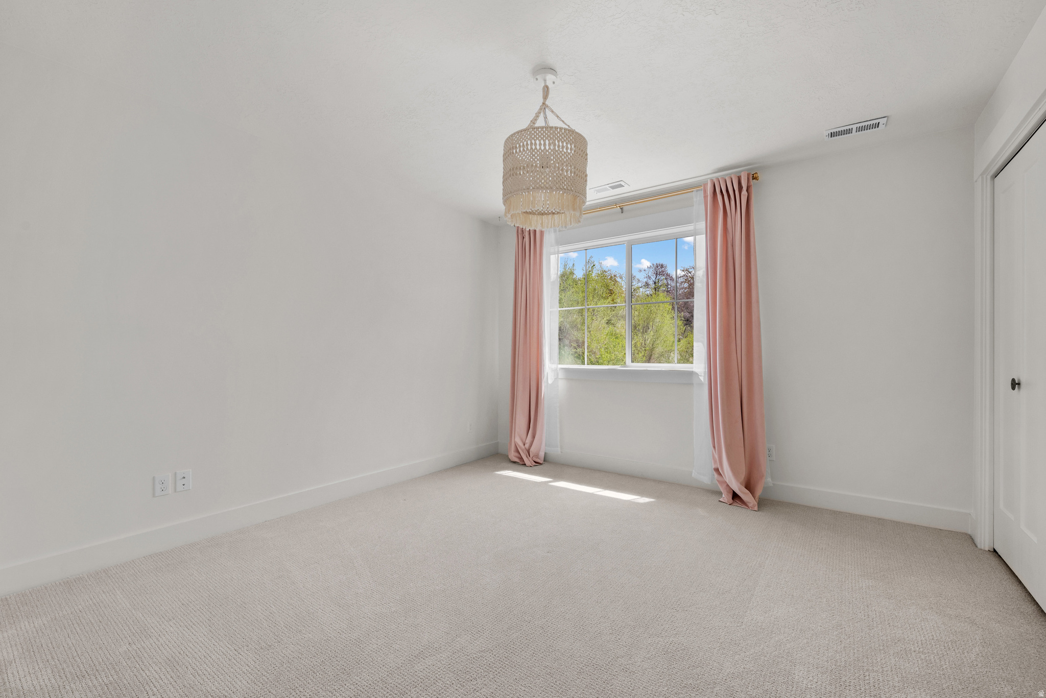 SPRING TERRACE - Residential