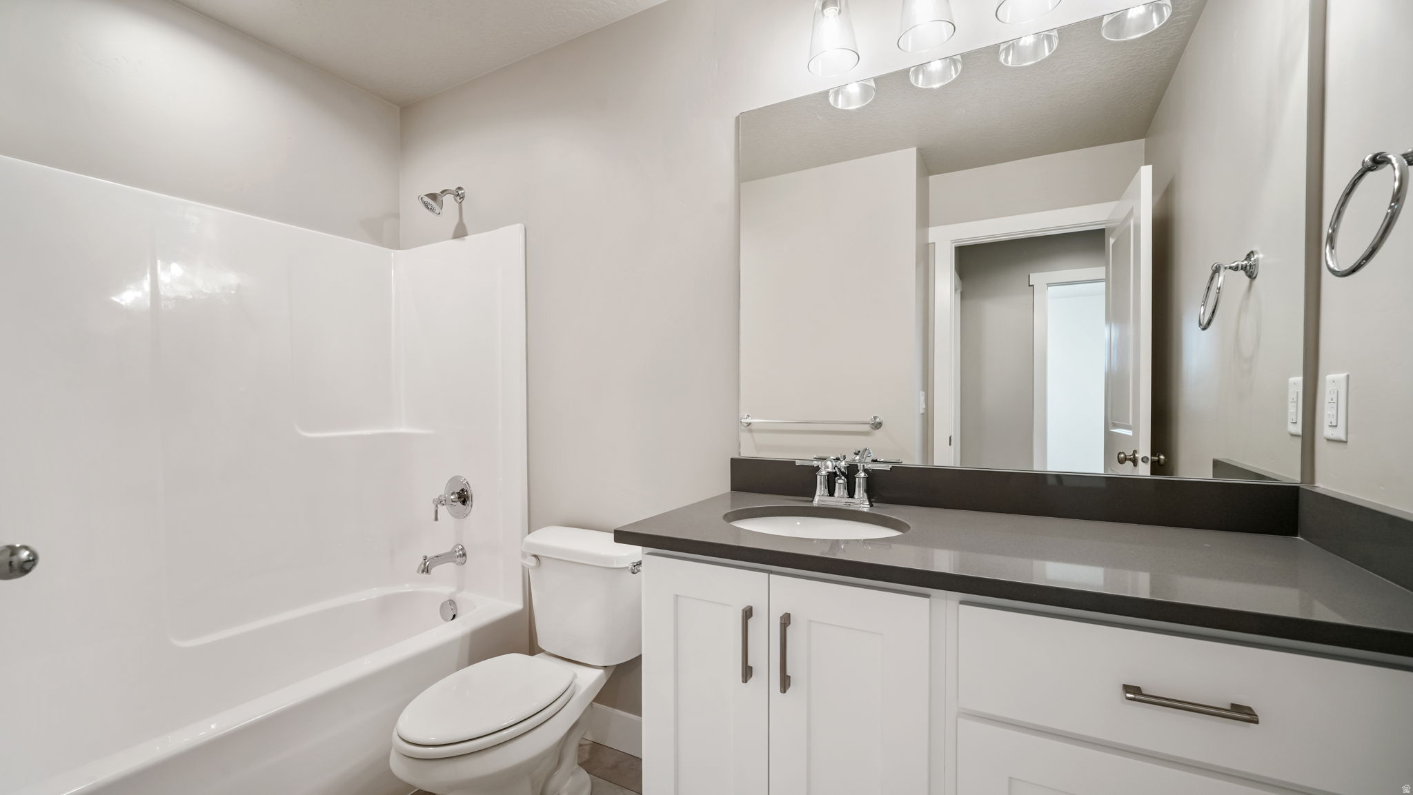 APPLE HOLLOW - Residential