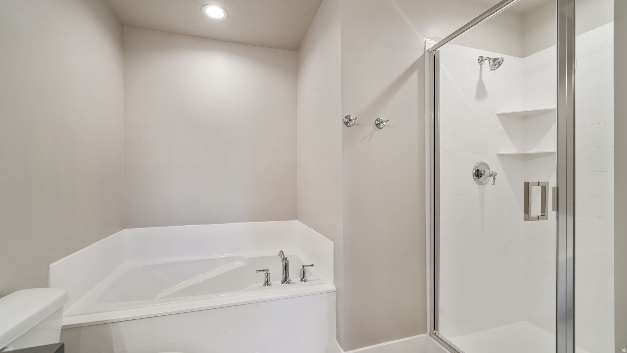 APPLE HOLLOW - Residential