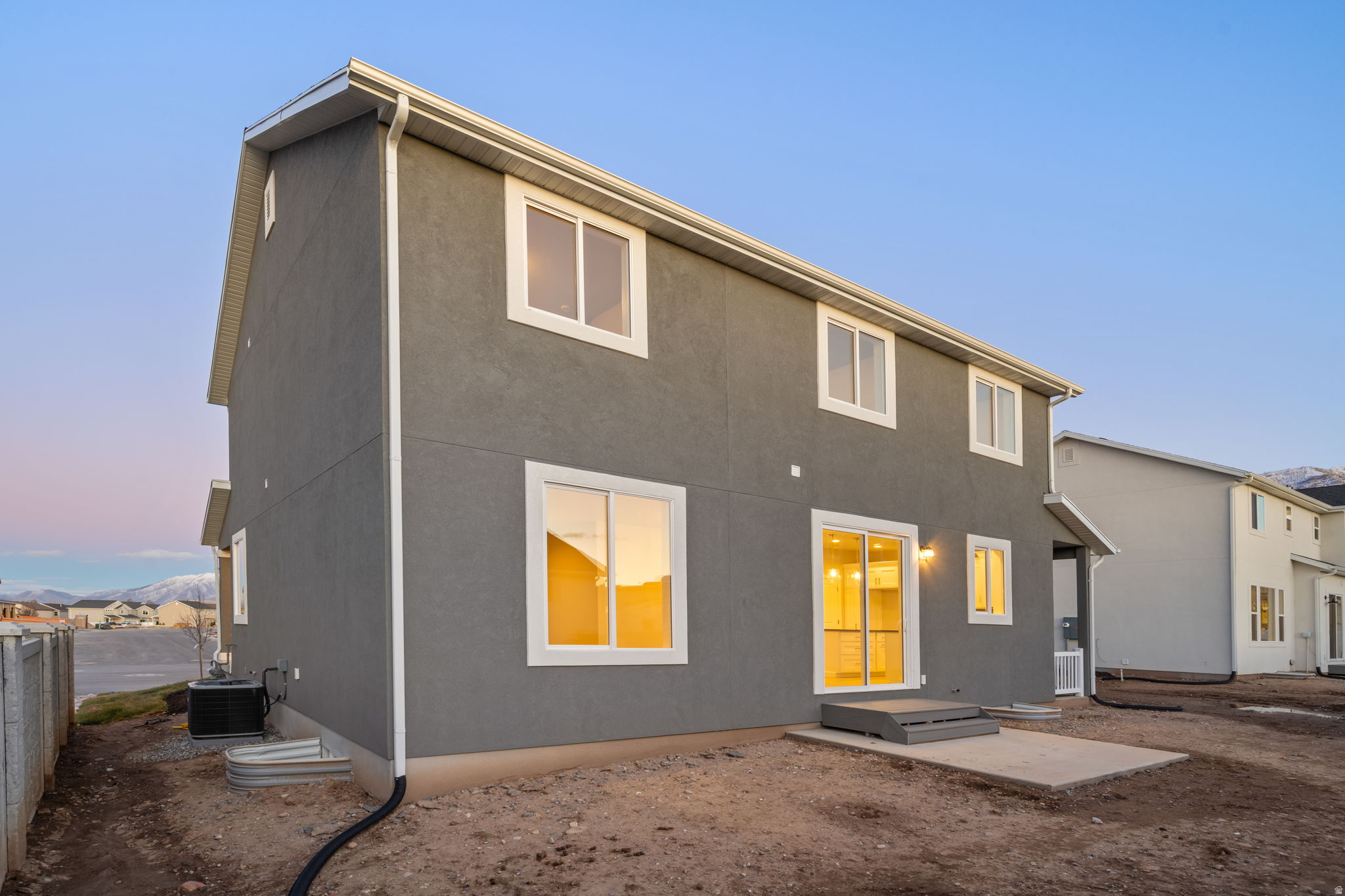 APPLE HOLLOW - Residential