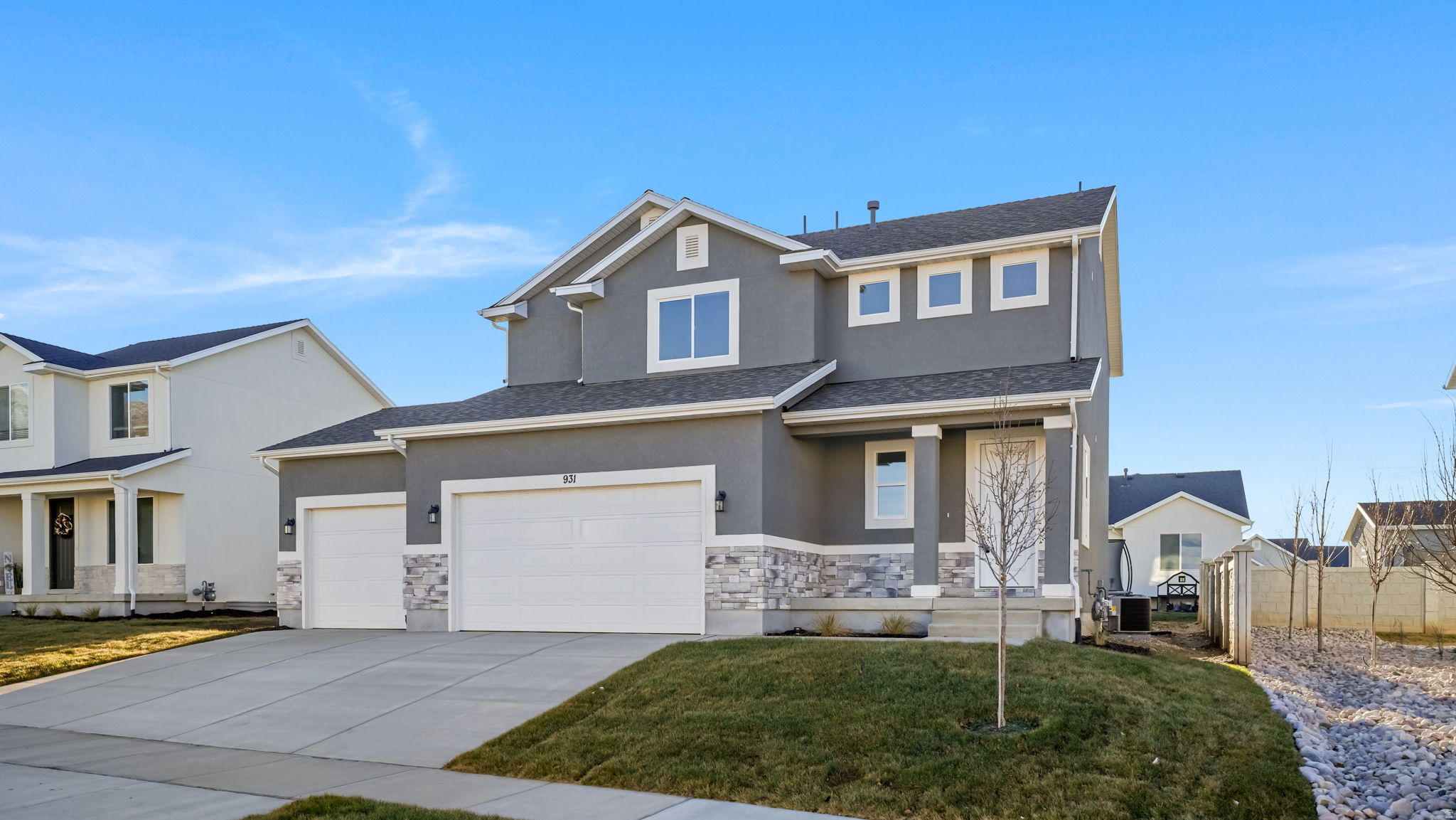 APPLE HOLLOW - Residential