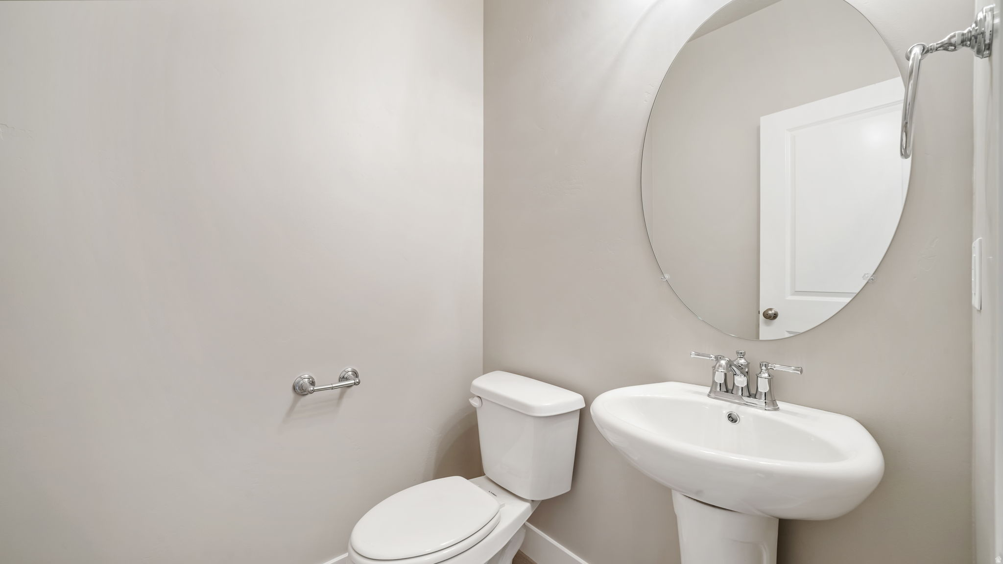 APPLE HOLLOW - Residential