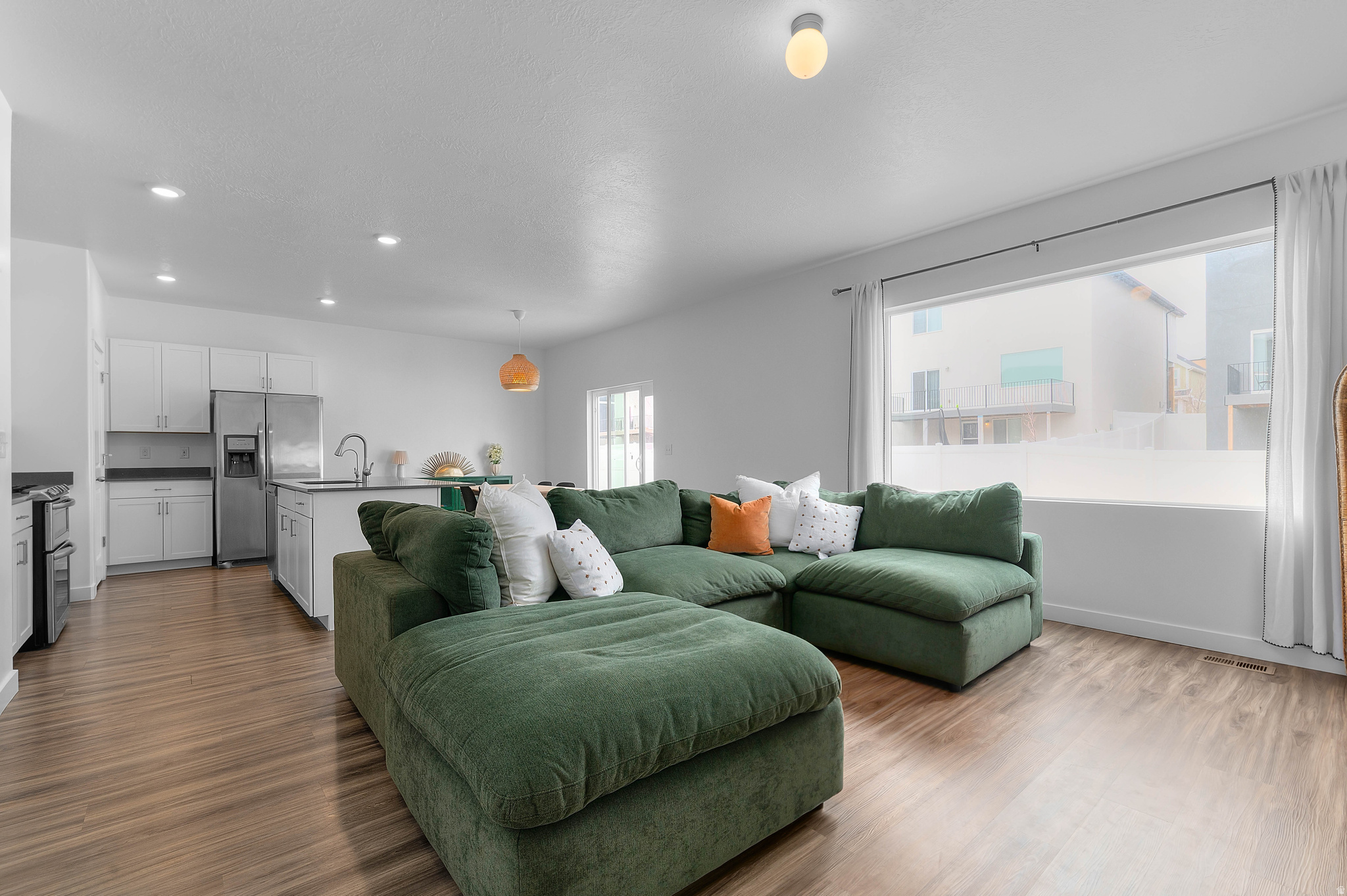 SOUTH HILLS - Residential