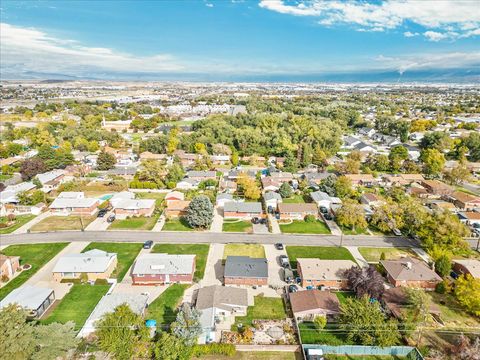 Tiny photo for 5485 W PAULETTE AVE, West Valley City, UT 84120 (MLS # 2136361)