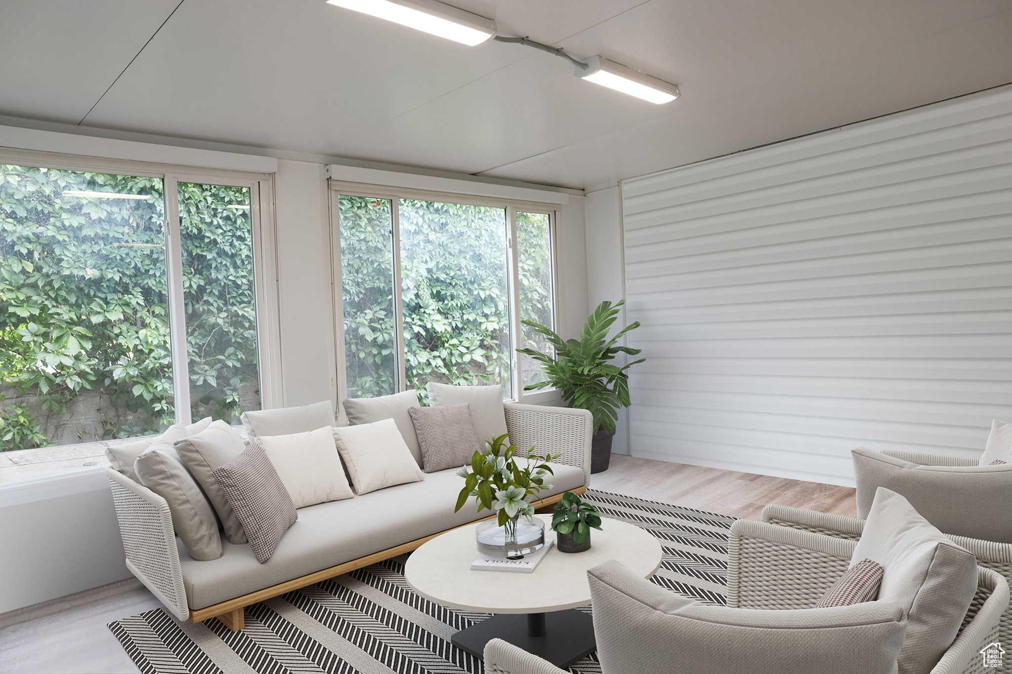 Salt Lake City, Utah 84109, United States, 4 Bedrooms Bedrooms, ,2 BathroomsBathrooms,Residential,Pending,46858