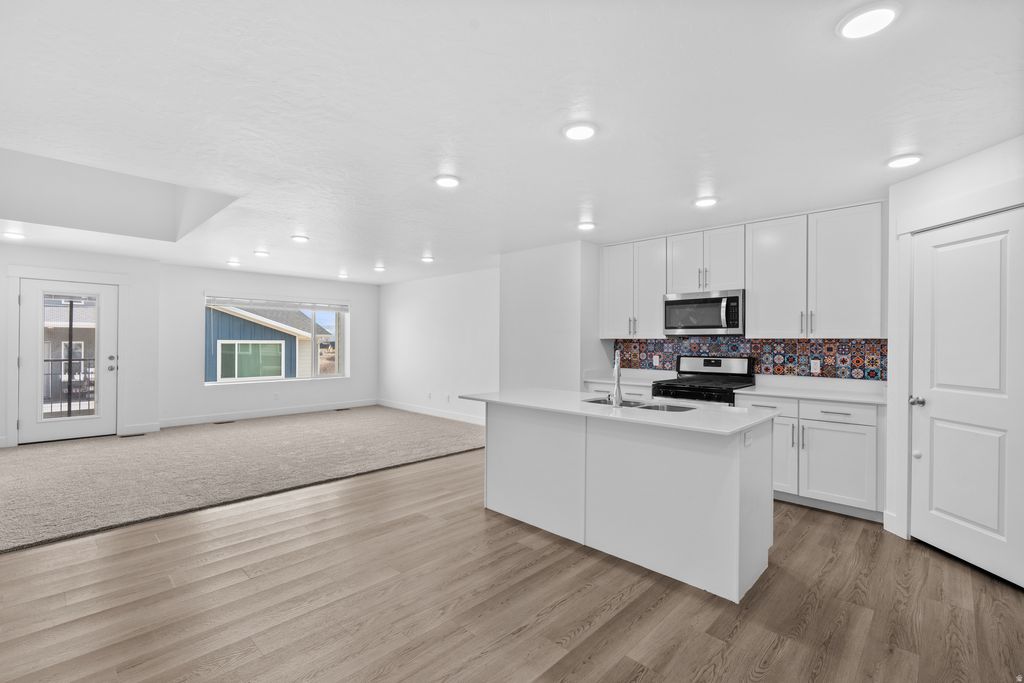 Photo of 1104 N 1880 W, Farmington, UT 84025 (MLS # 2143284)