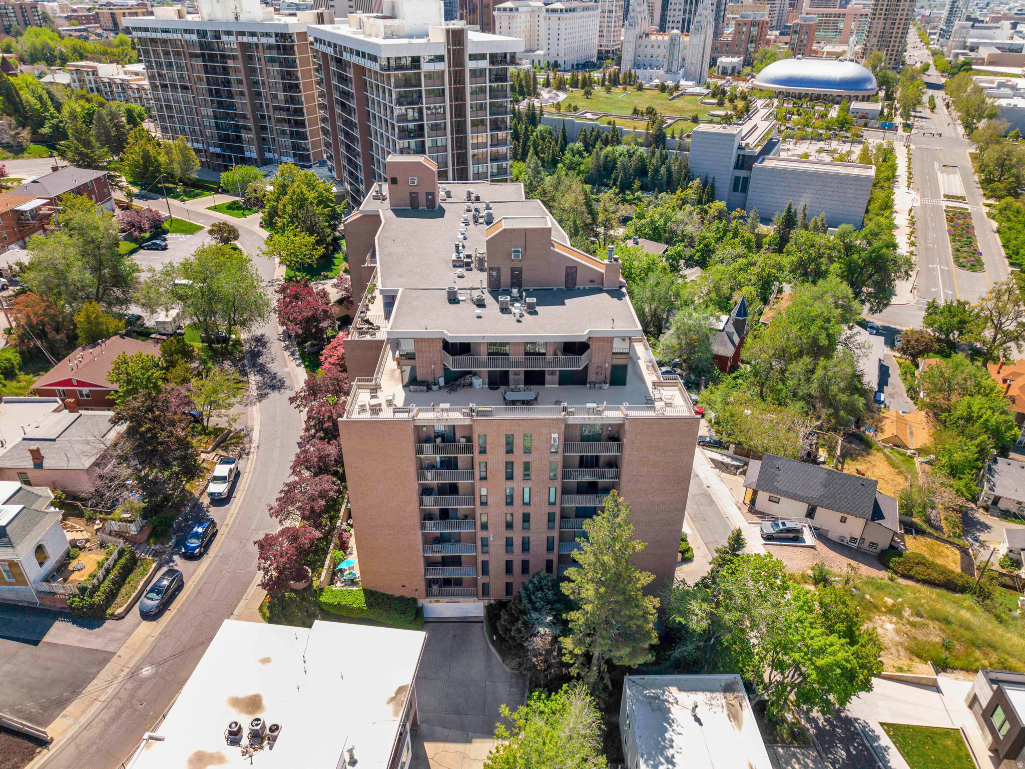 TREVI TOWERS - Residential