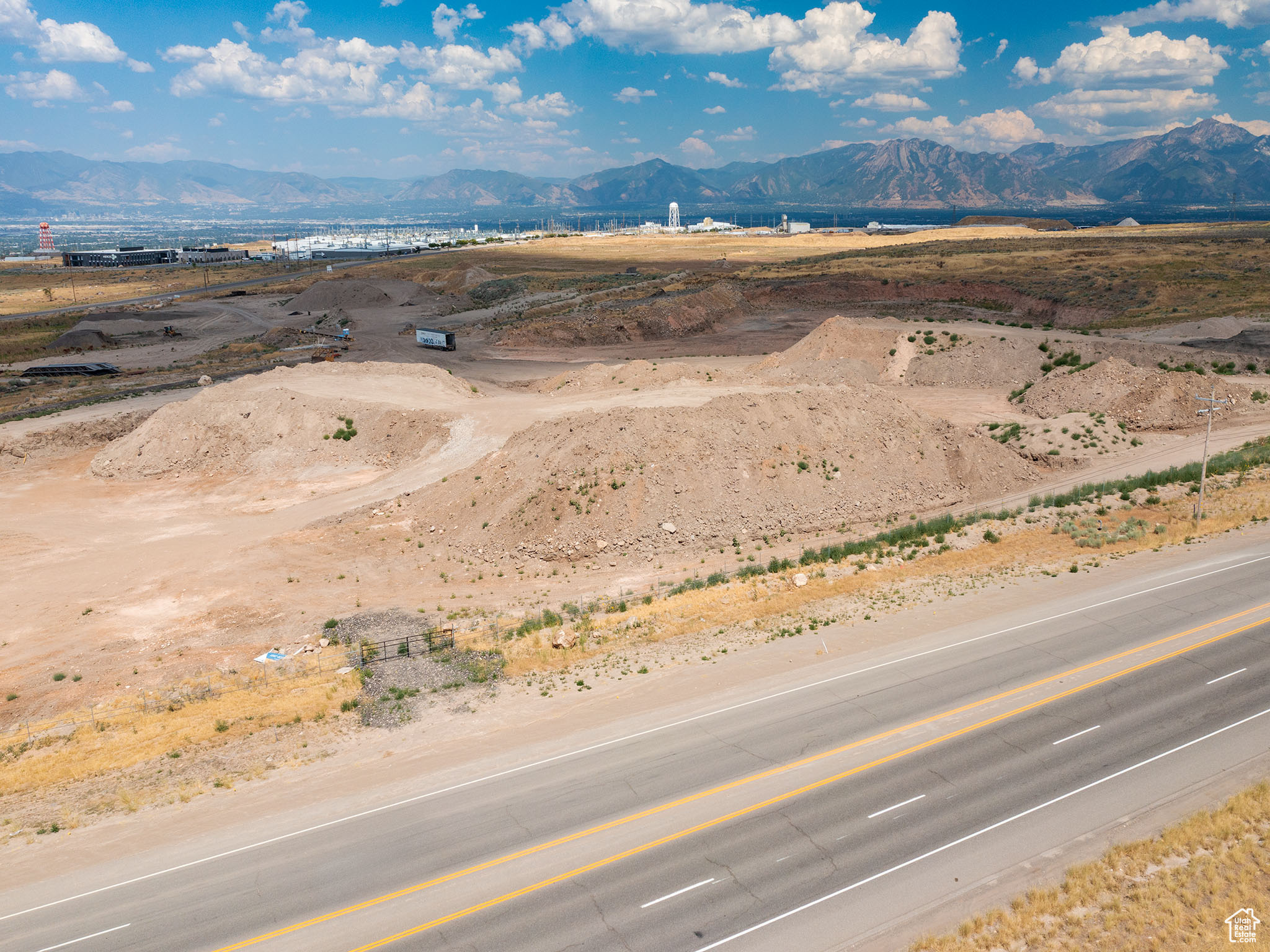 THE GROVE - Commercial Lease