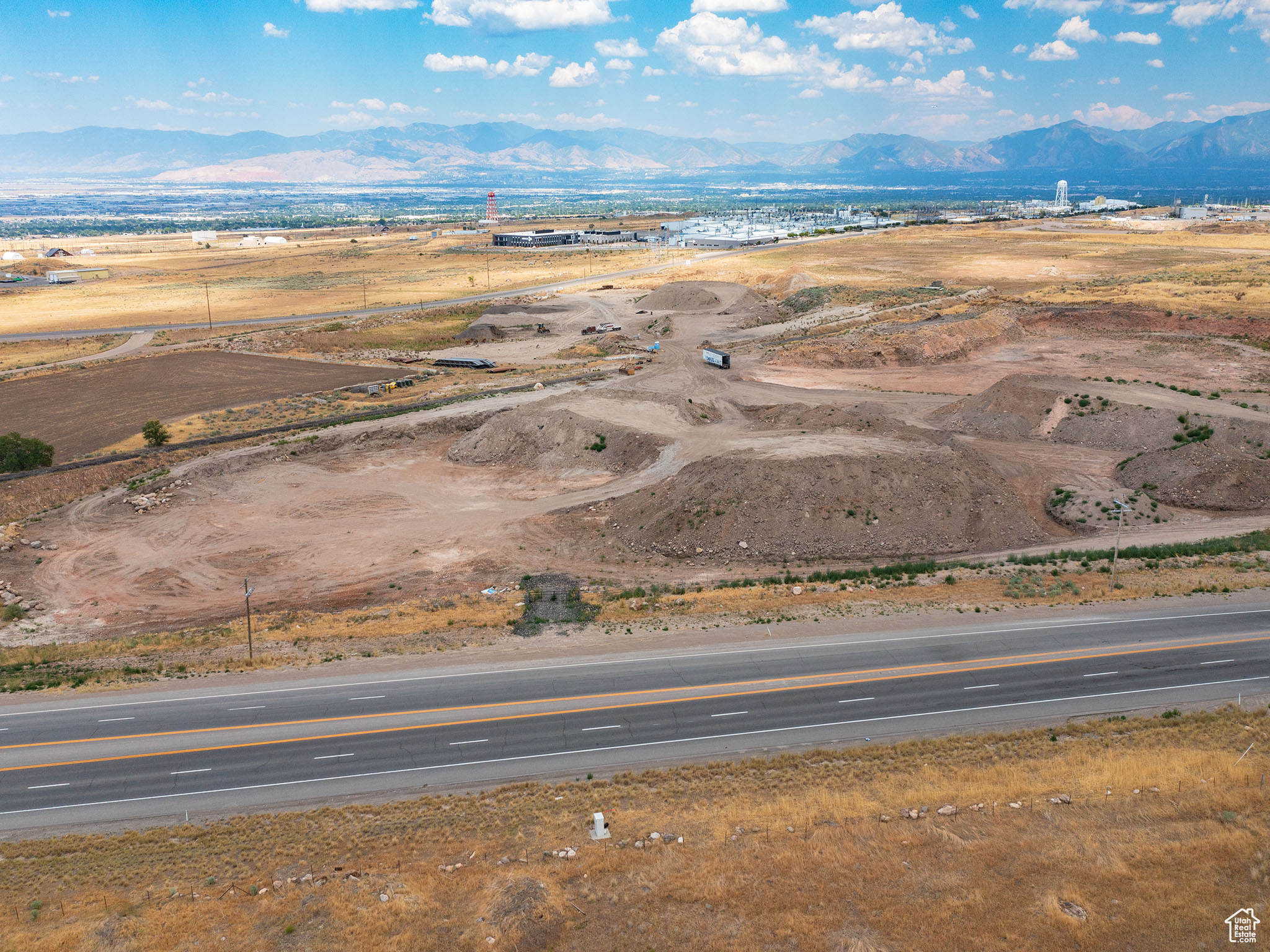 THE GROVE - Commercial Lease