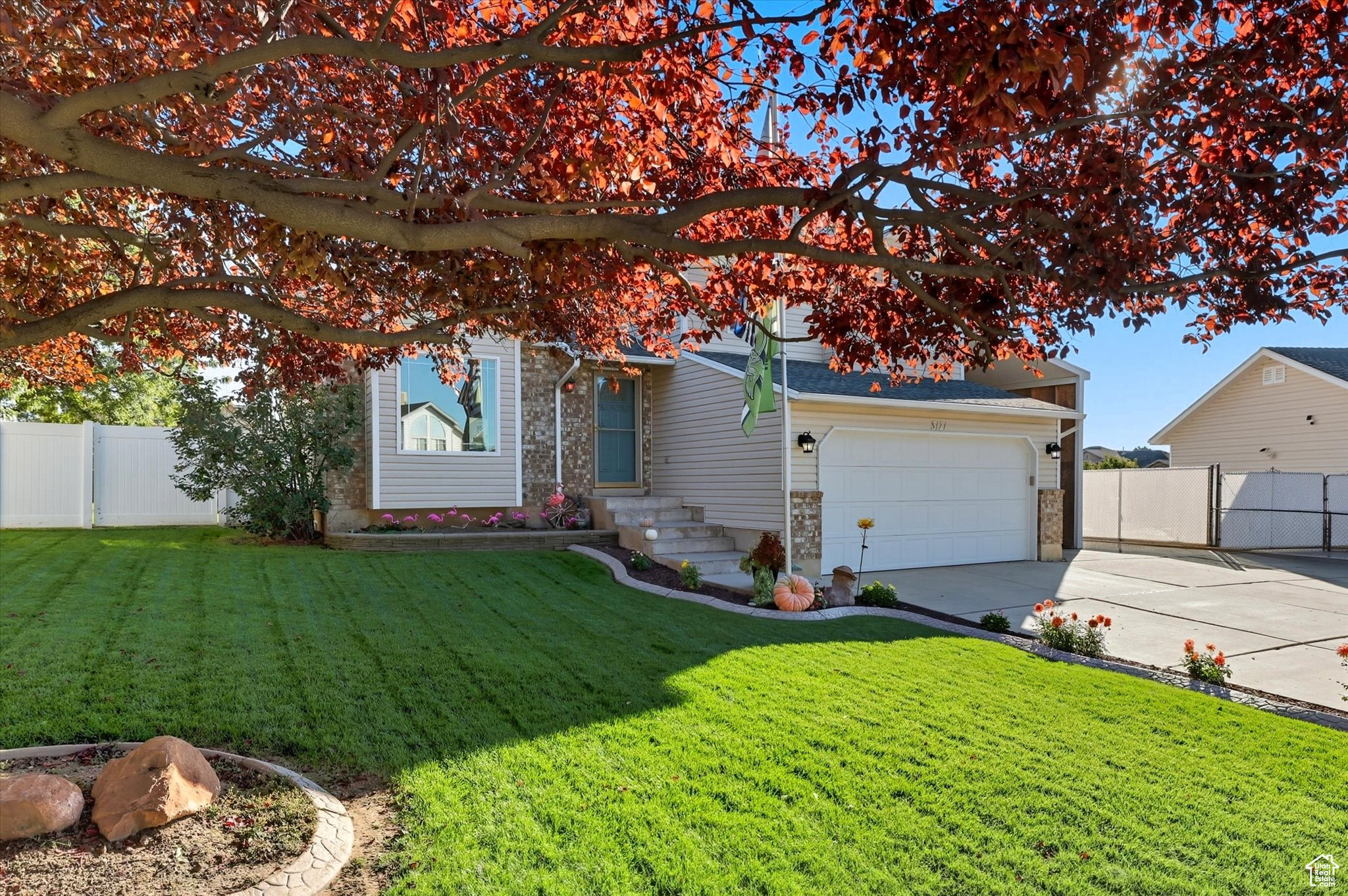 MIDLAND MEADOWS - Residential