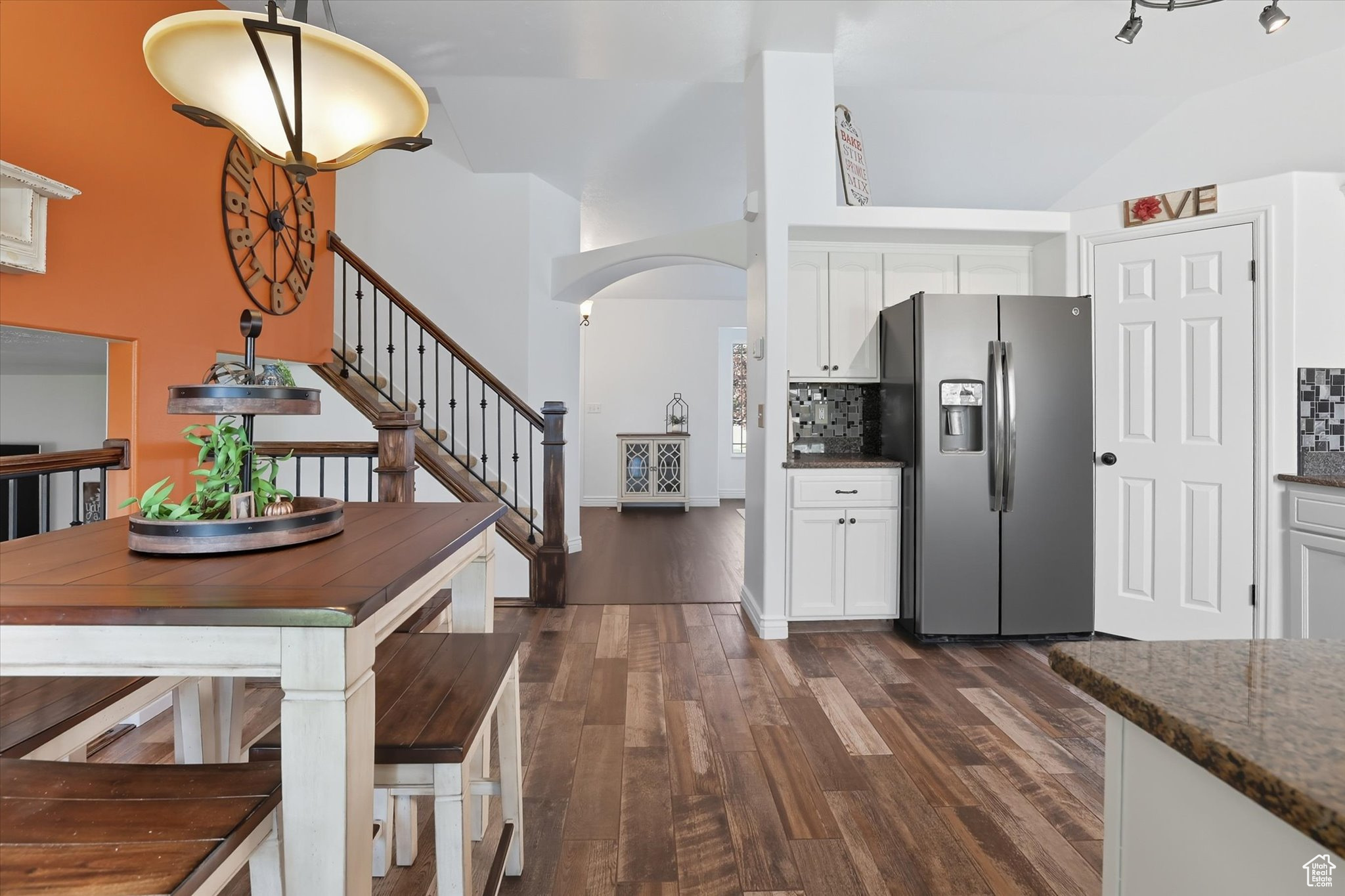 MIDLAND MEADOWS - Residential