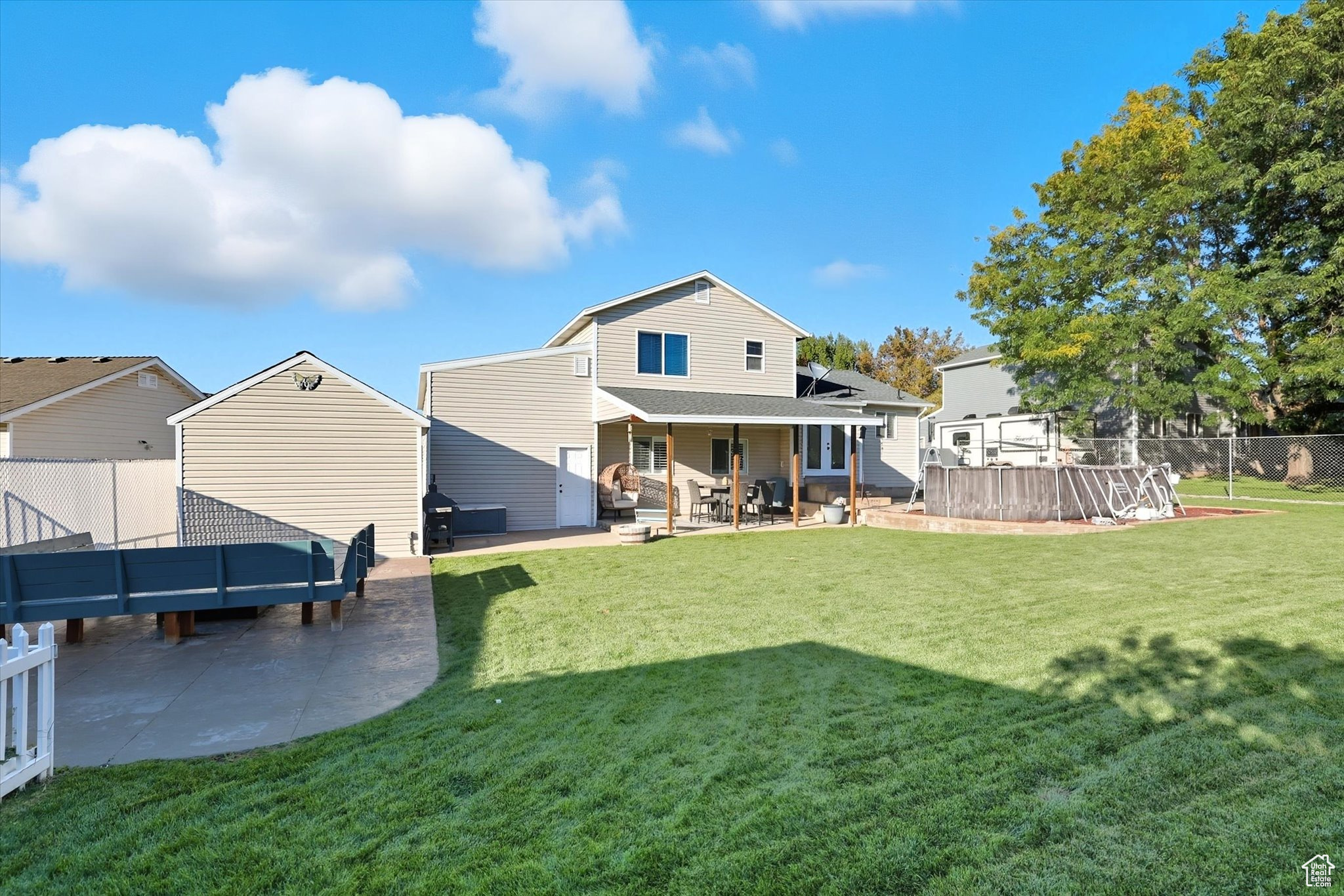 MIDLAND MEADOWS - Residential