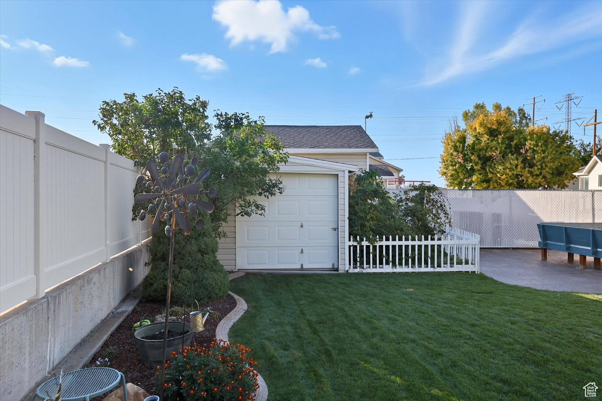 MIDLAND MEADOWS - Residential