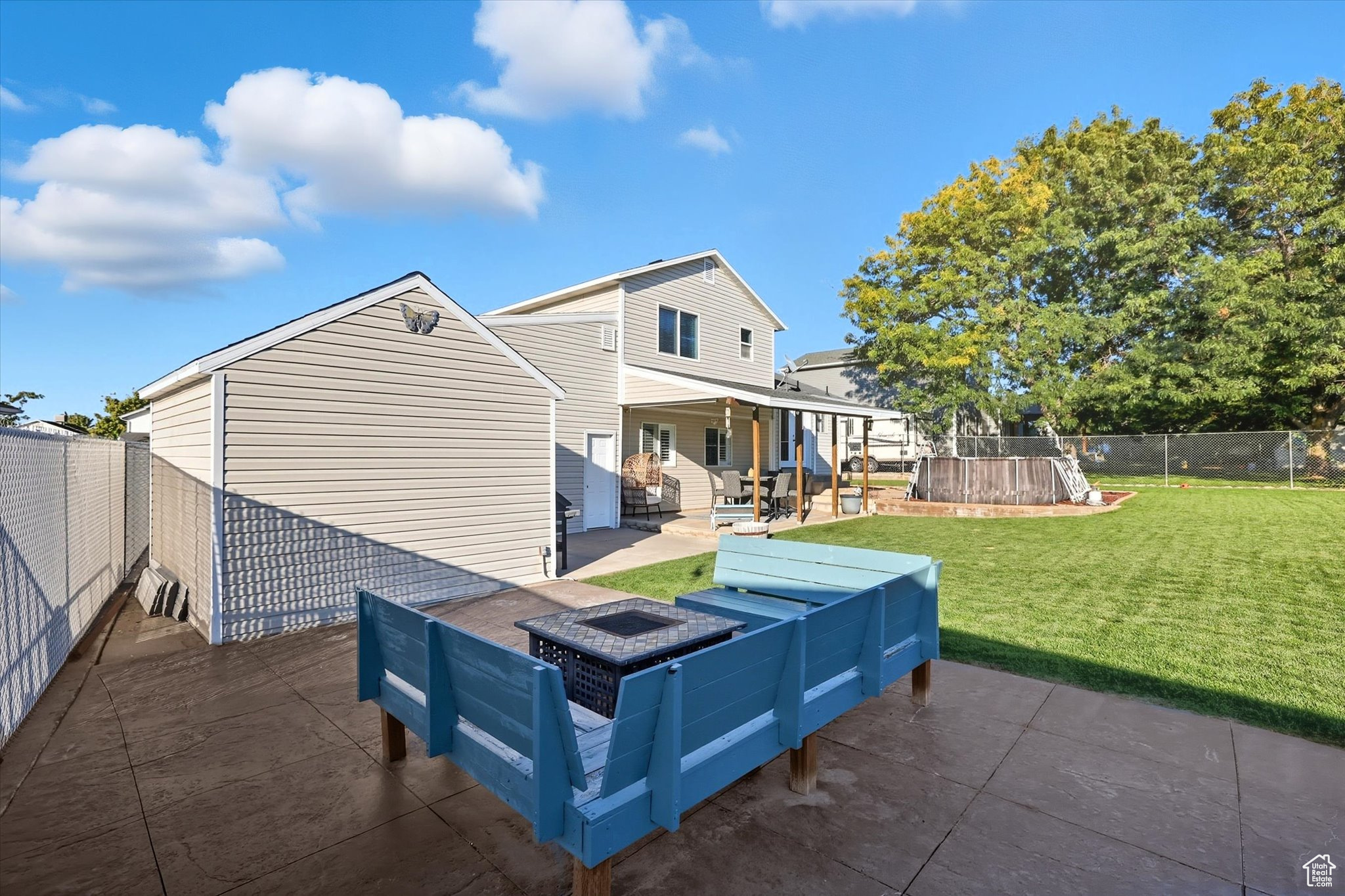 MIDLAND MEADOWS - Residential