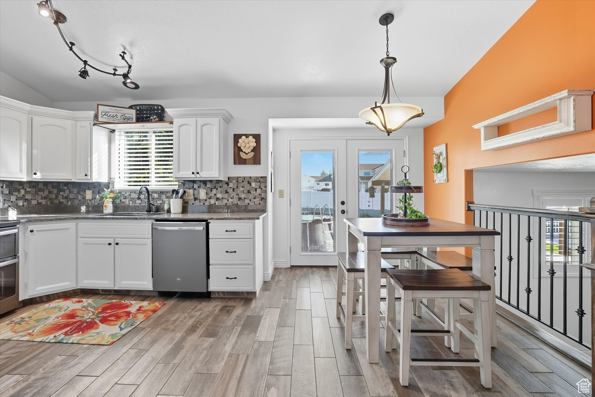 MIDLAND MEADOWS - Residential
