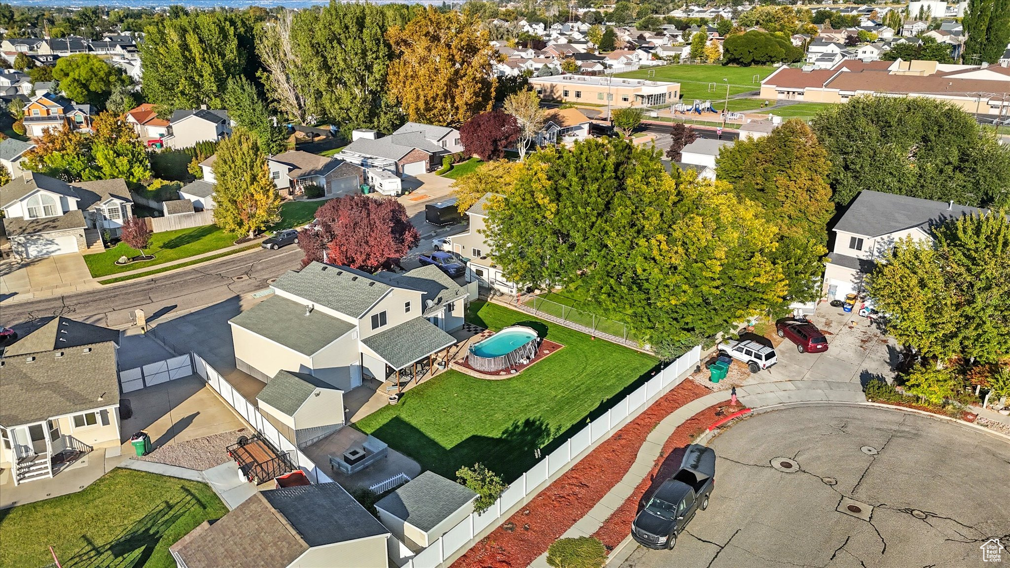 MIDLAND MEADOWS - Residential