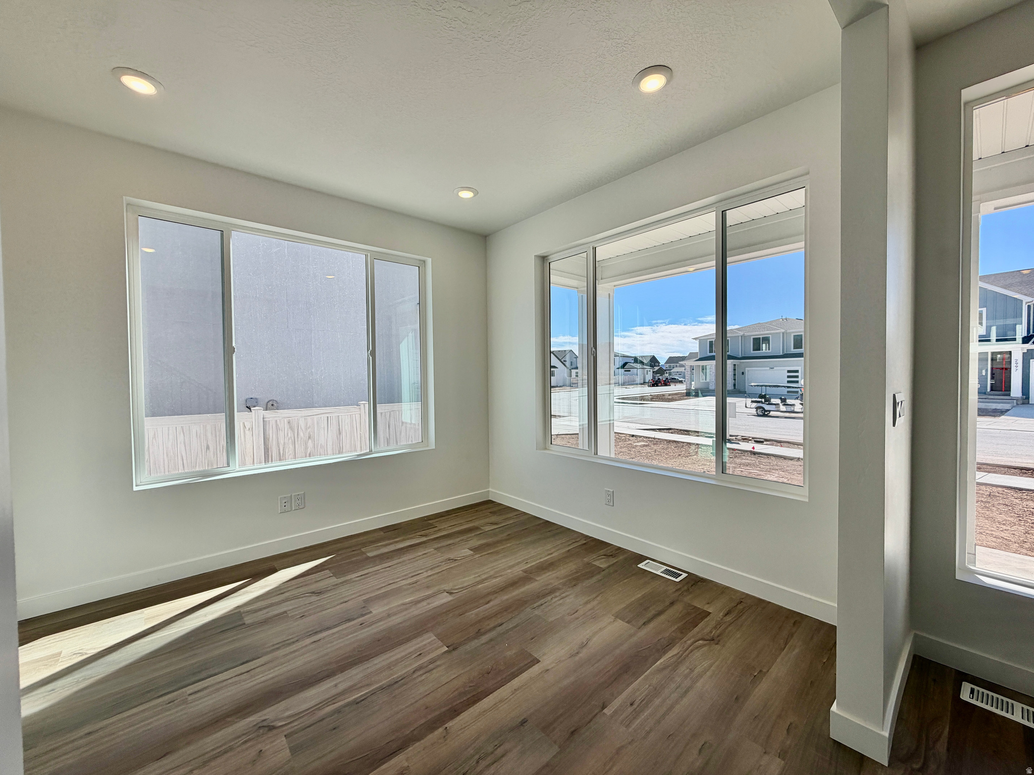 FIREFLY - Residential