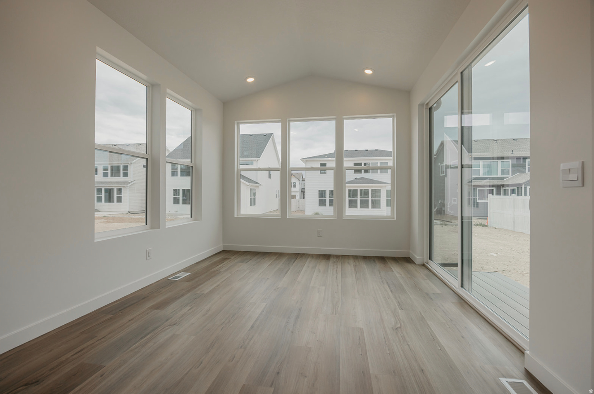 FIREFLY - Residential