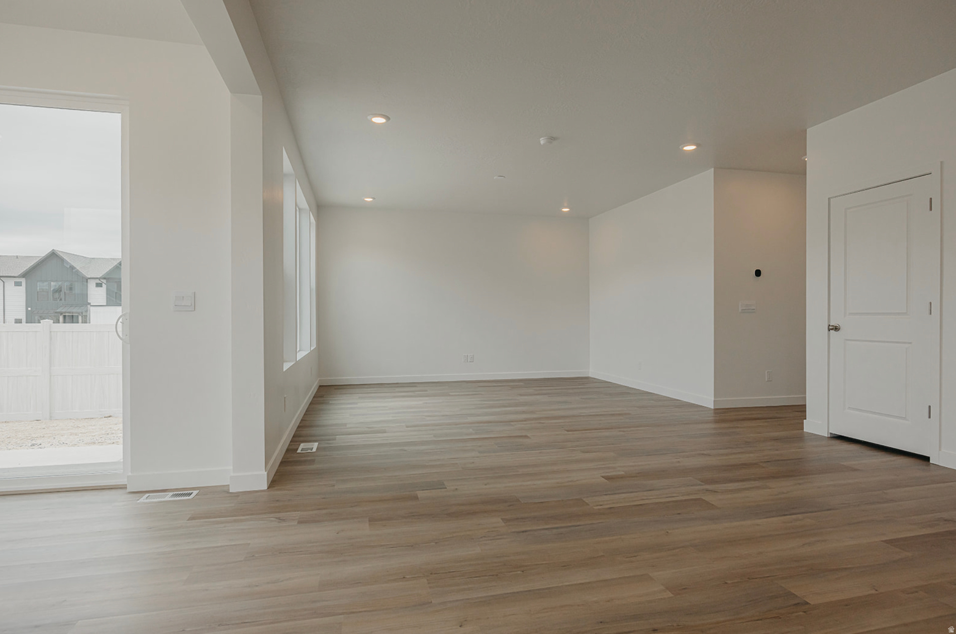 FIREFLY - Residential